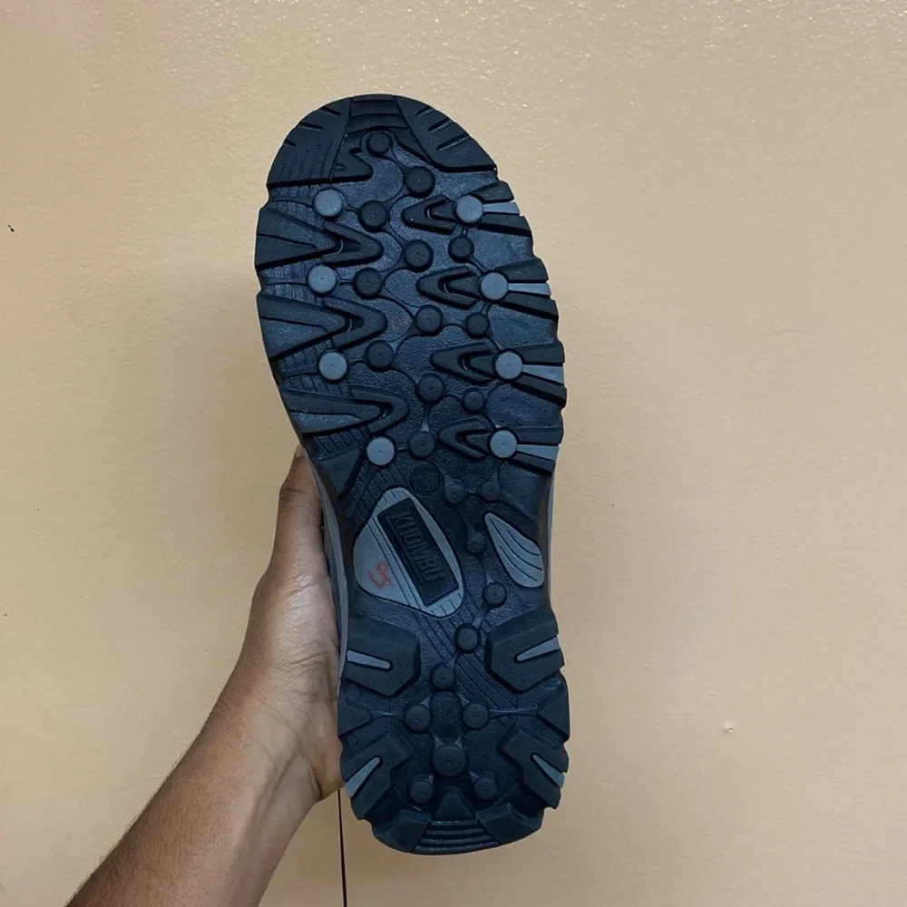 Khombu Hiking Sneakers NEW